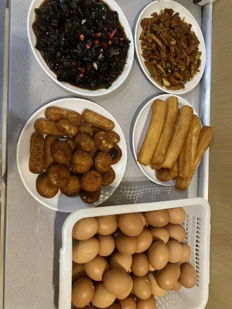 Changfeng Hangrui Xiaoman Hotel Отели рядом с достопримечательностью «Anhui Business and Technology College»