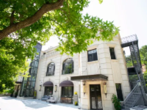 Zhongnanfu Business Hotel Hoteles cerca de Parque Laohutan