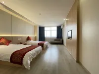 義壹酒店 Hotel berhampiran Yiqiao Wharf