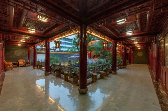 Lijiang Yulong Hanshe Yuyuan Inn (Lijiang Ancient City Xianghe Commercial Plaza)