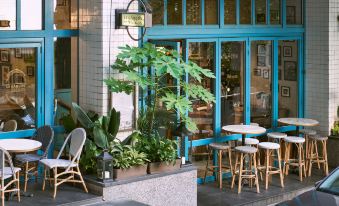 YING’nFLO, Wesley Admiralty, Hong Kong (Langham Hospitality Group)