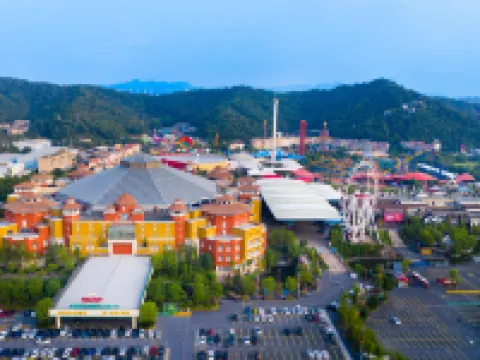 the First World Hotel (Songcheng Hangzhou Paradise Tourist Area) Hotels near Hangzhou Paradise