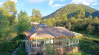 Collaboration Star Valley Tourist Resort Hotels in Hezuo