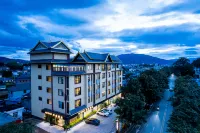 Menglian Shenyu Hotel Các khách sạn ở Mạnh Liên