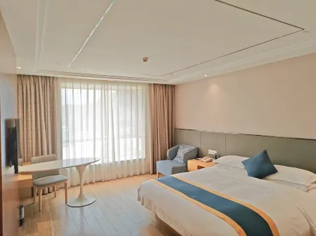 U-Hotel (Shenzhen Fuyong Metro Station)