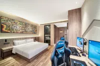 ReMAX Remai Electronics Competition Hotel (Ningbo South Business District Lomon Global City)