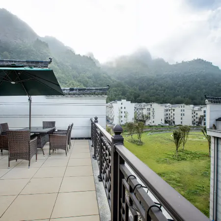 Xinchang Manqi Yating Homestay (Nineteen Peaks Branch)