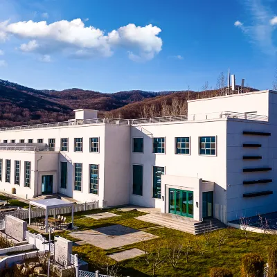 Forest Mangu Hotel Hotels near Nanlou Mountain