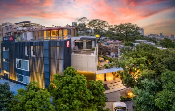 Zhuhai Beishanqi Homestay (Huafa Shangdu) Hotels near Yang Pao'an Exhibition Hall