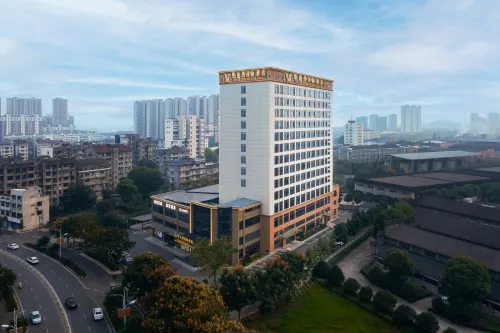 Vienna International Hotel (Zhijiang Sports Center) - موقف سيارات