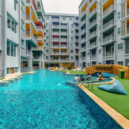 Elite Suites Patong
