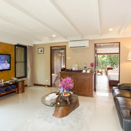 Raya Resort Beach front - The Most Green Resort in Cha-Am
