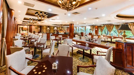 Yufu Hot Springs Hotel Отели рядом с достопримечательностью «Chengdu Normal University»