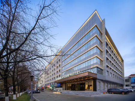 Atour Hotel Tuanjie South Street, Kuitun Youhao Shopping Center