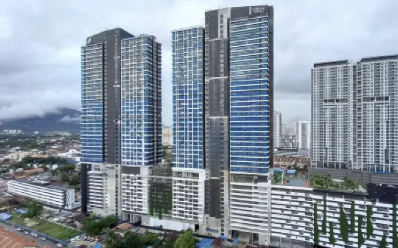 Urban Suites GeorgeTown by Urban Pleasure Отели рядом с достопримечательностью «Sri Muneeswarar Temple Sevalathotam»