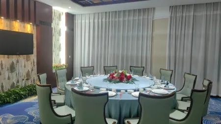 Quantai Hotel Отели в г. Линьи