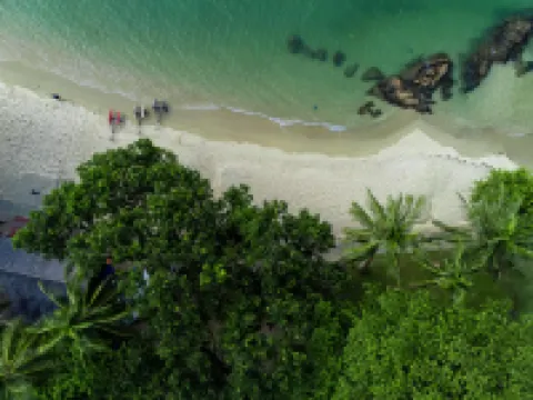 圖瑞海灘假日酒店 農薩酒店
