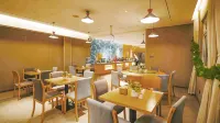 โรงแรมโฮมอินน์ (โรงพยาบาลประชาชนอฺวี้ซี ว่านต๋าพลาซ่า) - 2 ดาว