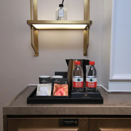 Vienna International Hotel (Fengcheng Circulation Park Huijin Branch)