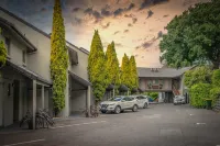 Elphin Serviced Apartments Hotels in Invermay