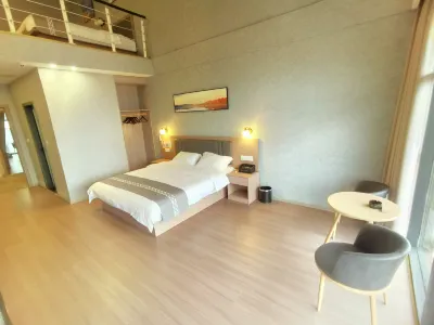 Huajian·LOFT Hotel Hotels near Guizhou Bijie Qianxi Azalea Scenic Spot Campsite