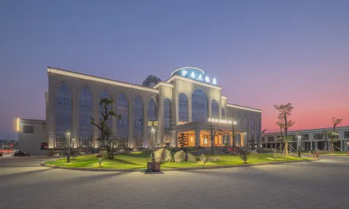 Shadian Hotel