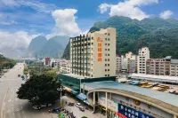 Unitour Hotel (Hechi Du'an Bus Terminal) - Bãi đậu xe