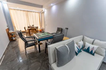 76 Express Hotel (Xinzheng Sias International College)