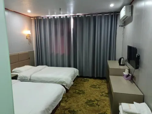 Huaxin Hotel - 2 ดาว