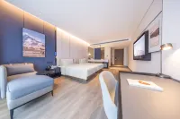 Meishan Pengshan North Station Atour Hotel
