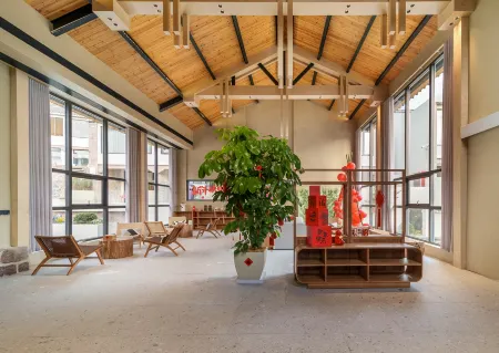 Chenjing·Emei hot spring  ﻿homestay Отели рядом с достопримечательностью «Fangshan Scenic Area»