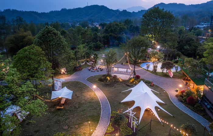 Red Nose Nature Camp
