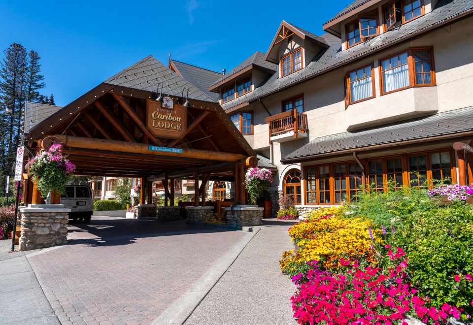 Banff Caribou Lodge and Spa (Banff) - 2026 Prices, Reviews & Deals