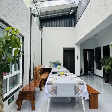 Huocheng Yueman Courtyard