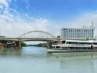 Krungsri River Hotel Hotels near Ayothaya Floating Market