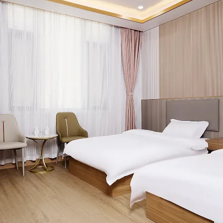 Batang Meihao Hotel (Batang County 318 National Road)