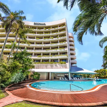 Hilton Cairns Отели в г. Кэрнс