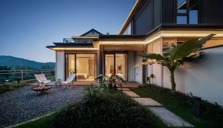 Shanyu Friends ·anji Отели рядом с достопримечательностью «Jiulongxia Scenic Area»