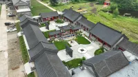 Yichun Chinese Siheyuan Homestay