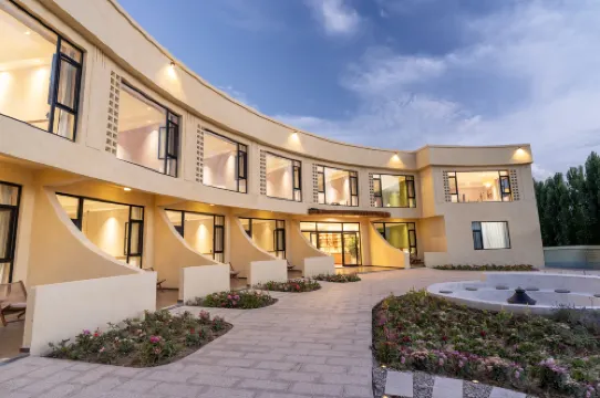 Huocheng Yasshe Meisu (Chuchcun Branch)