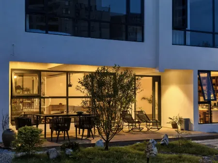 Taining Extraordinary Companion Mountain Residence