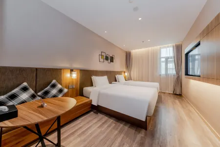 Homeinn Plus Hotel (Nanjing Confucius Temple Sanshanjie Subway Station)