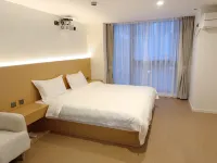 Boyue Apartment (Chengdu East Station East Square) Hotels near Chengduligong University