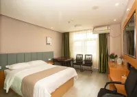 Vatica Hotel (Hefei Linquan Road Anhui Grand Market) Hotels in Hefei