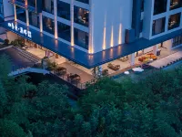 Zhangjiajie Four Seasons Lai · Riverside Resort Hotel (Baofeng Lake Scenic Area) - Fitnessstudio