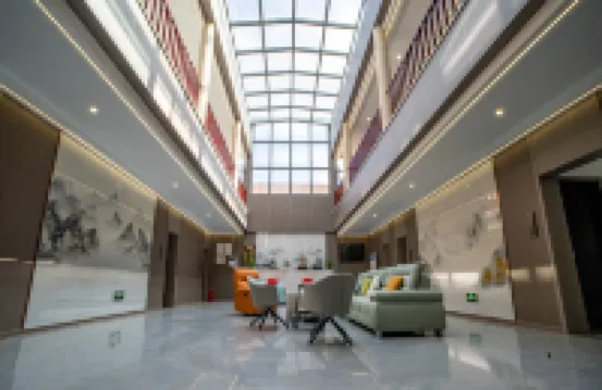 Colorful Danxia Mountain small building hotel