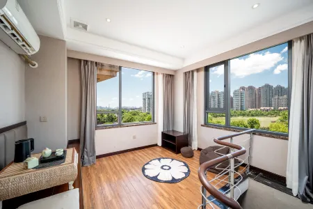 KING TAI HOTEL Отели рядом с достопримечательностью «Wuhan Vocational College of Software and Engineering»