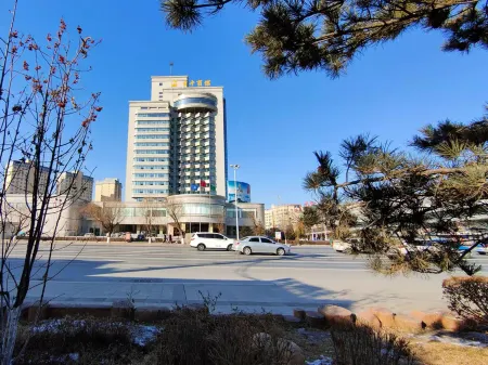 Jiping Hotel Отели рядом со станцией Siping Railway Station