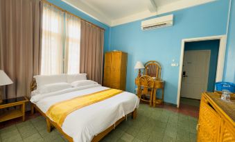 Smile Inn Hotel