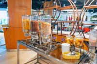 Dorsett Changi City Singapore - Breakfast